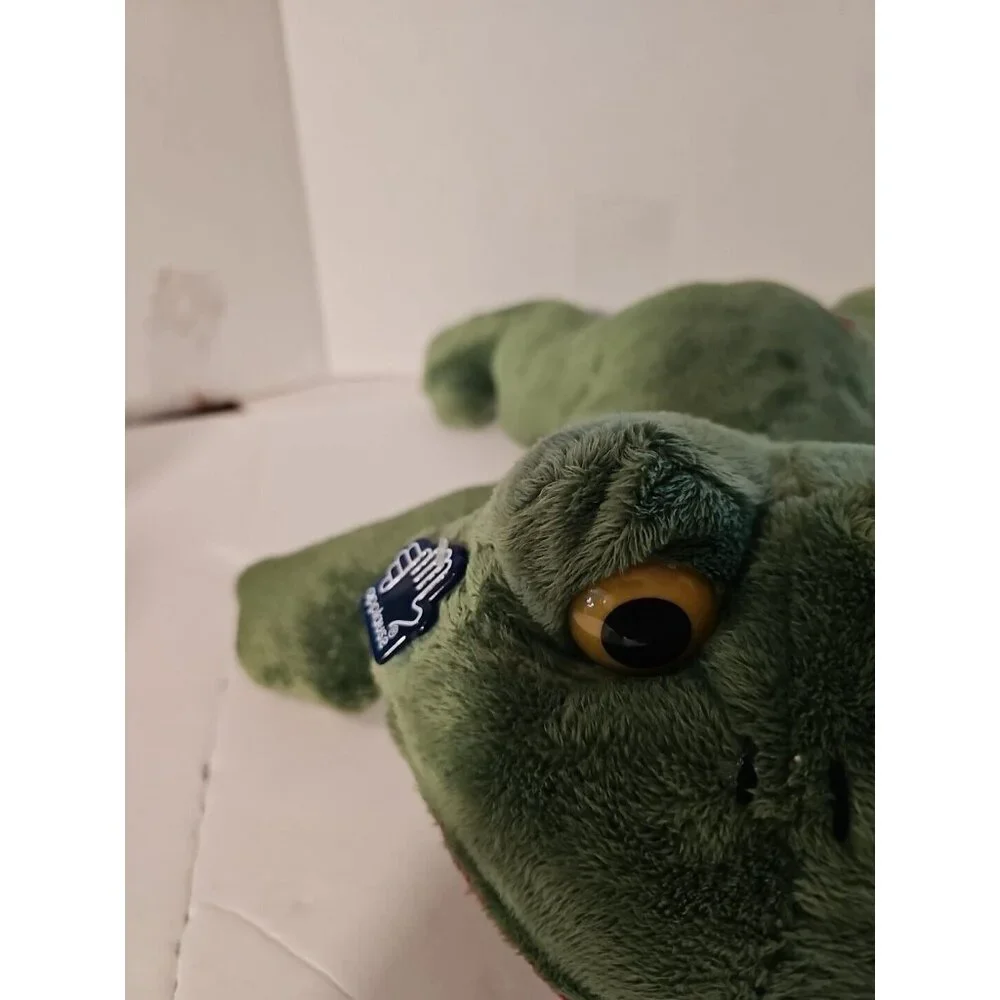 Applause Target Frog Filled With Love Plush  green Red‎ Heart stuffed animal 16